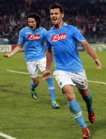 赛季中段遭 赛季中段遭